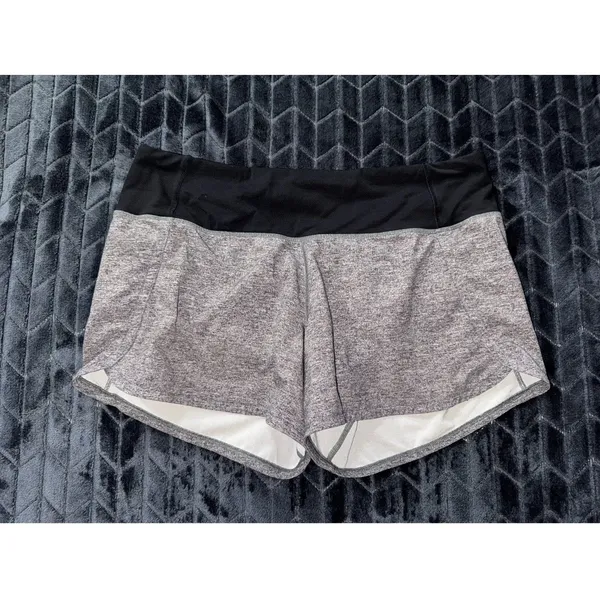 Lululemon Women's Run Time Shorts Athletic with Liner Black Gray Size 6 - Image 5