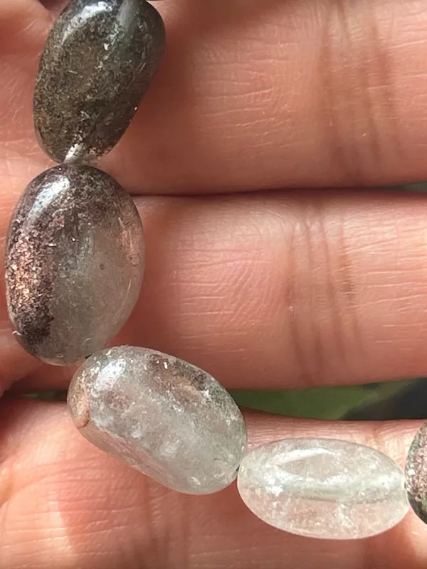 Garden quartz lodolite crystal stretch bracelet - Image 7
