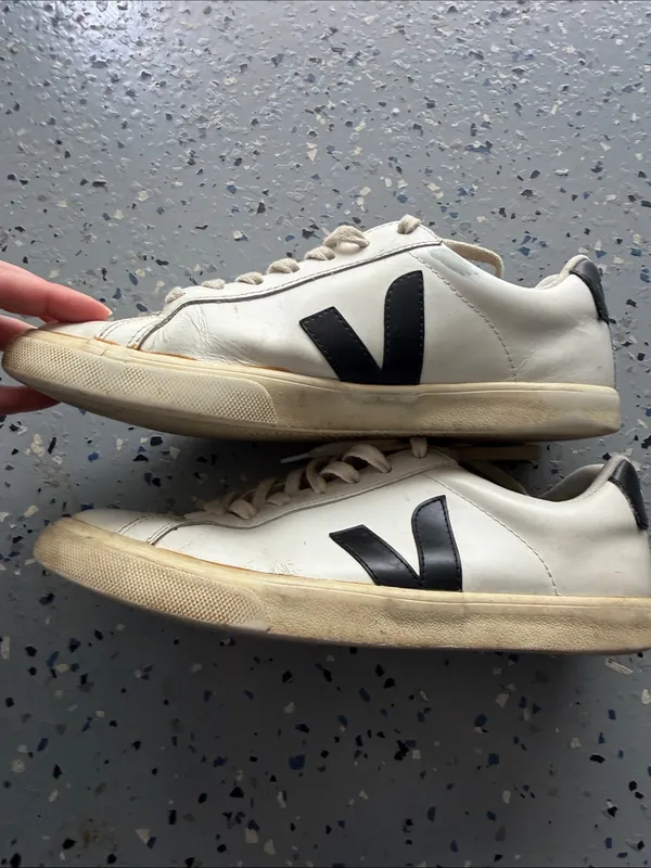 Veja White Sneakers with Black V Logo well used size 41 - Image 3