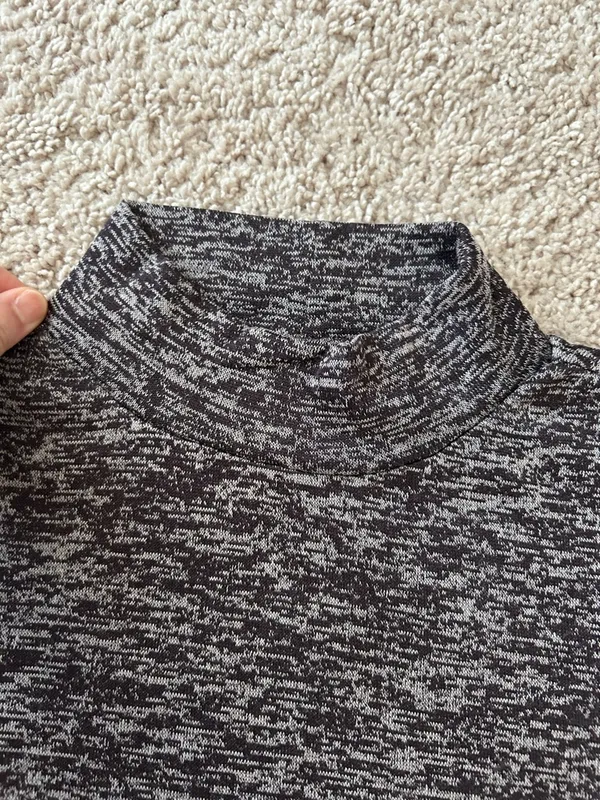 Thermo Turtleneck top. S Brown - Image 6