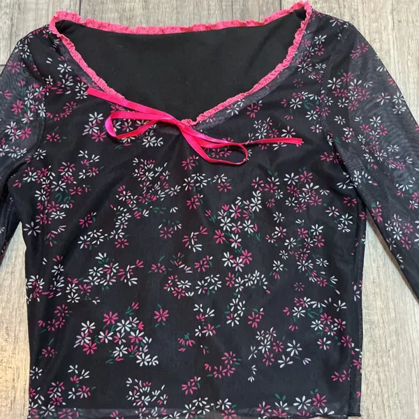 90s/00s Black Floral Fairycore Top w/ Pink Ribbon Ties‎ Sz xs - Image 3