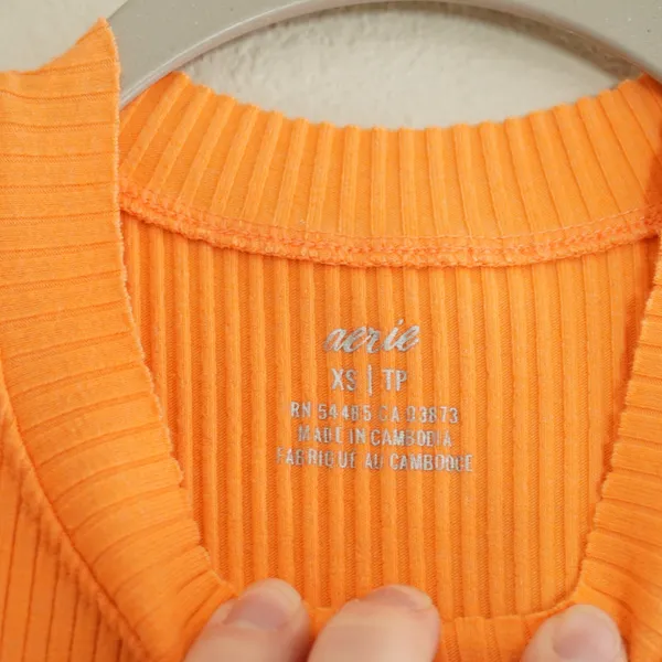Aerie Size XS Bright Orange Ribbed High Neck Sleeveless Crop Tank Top Gym Lounge - Image 3