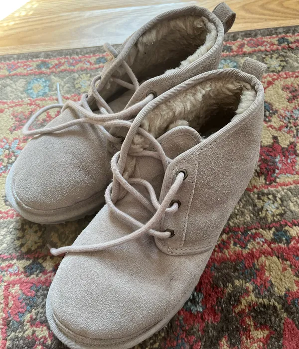 UGG Final Price ✨EUC  Neumel Chukka boots - Image 2