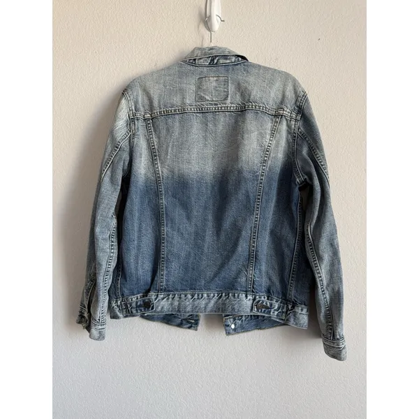 Levi's Strauss & Co Premium Denim Jacket Trucker‎ Blue Wash Women's Size Medium - Image 8
