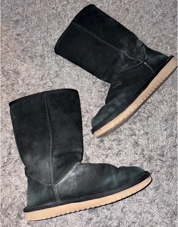 UGG Boots - Image 2