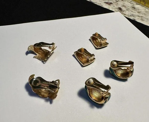 Lot Of 3 Gold Tone Clip On Earrings 2 With Colored Enamel 1 Cloisonné Style - Image 10