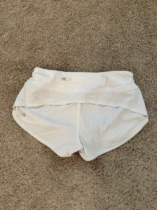 Lululemon Speed Up 2.5" - Image 2