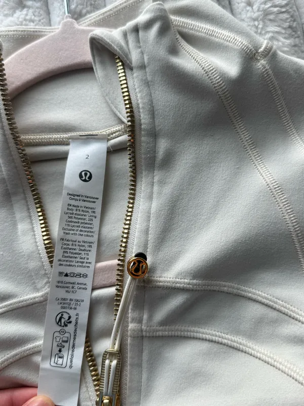 White and gold lululemon define jacket cropped - Image 3