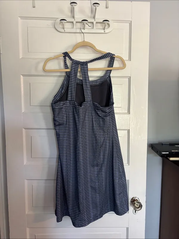 Striped Sleeveless Athletic Dress - Image 3