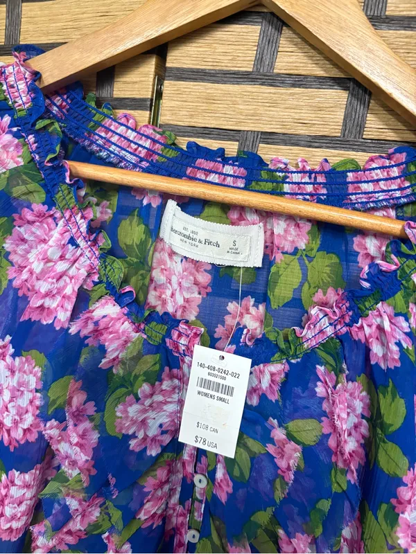 Abercrombie & fitch blue and pink floral sheer blouse size small - Image 5