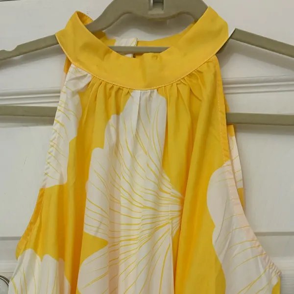SHEIN Yellow And White Halter Jumpsuit with Waist Tie - Image 3