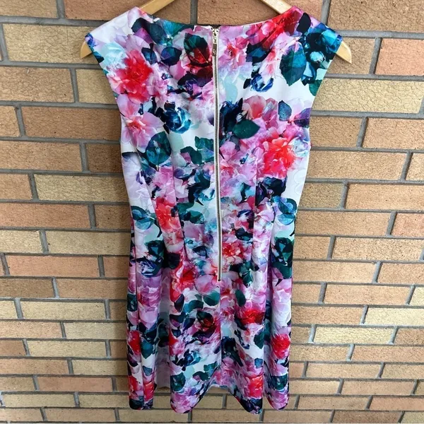 Eliza J Floral Print Scuba Fit & Flare Sleeveless Dress Women’s Size 6 - Image 3