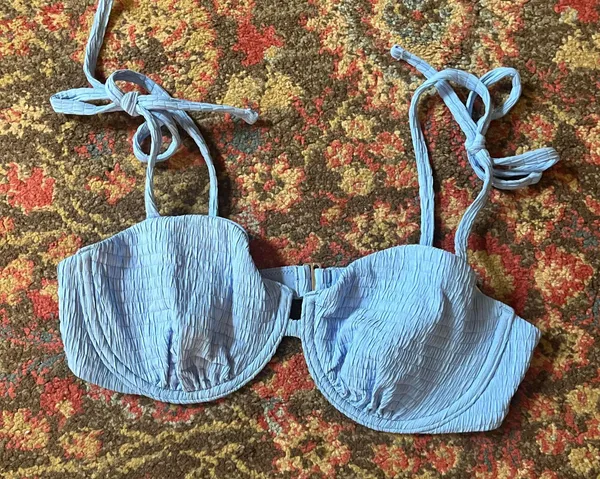 Final price ✨ NWOT Abercrombie & fitch swim top - Image 2
