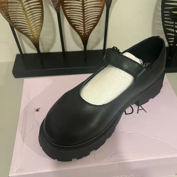 Black Mary Jane Platform Shoes by Top Moda Size 6.5 - Image 2