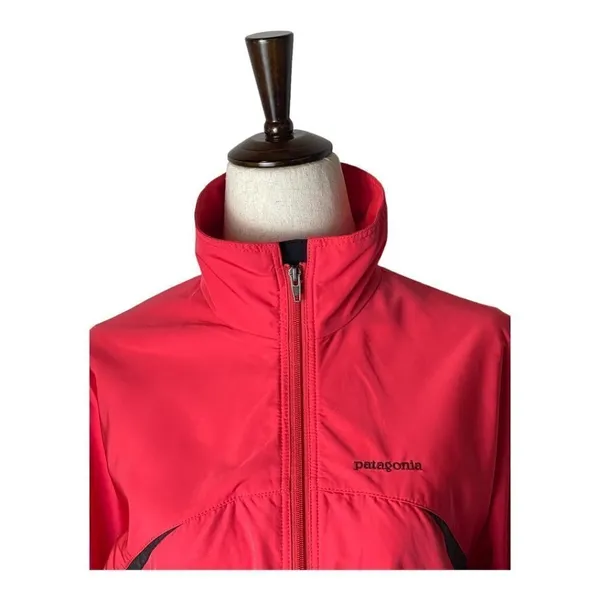 Patagonia Pink‎ And Black Full Zip Lightweight Jacket Size Small - Image 4