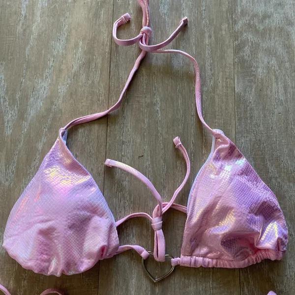 Iridescent holo snakeskin baby pink heart cut out bikini top bottom M NEW - Image 3
