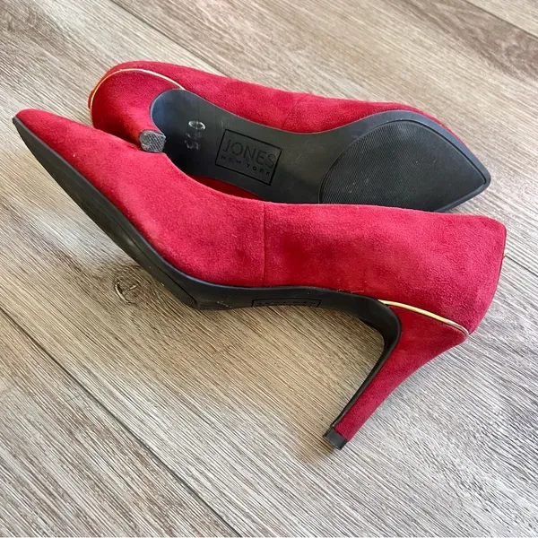 Jones New York Burgundy Suede Delta Heels Pumps Gold Trim Classy Sexy 7 Leather - Image 6