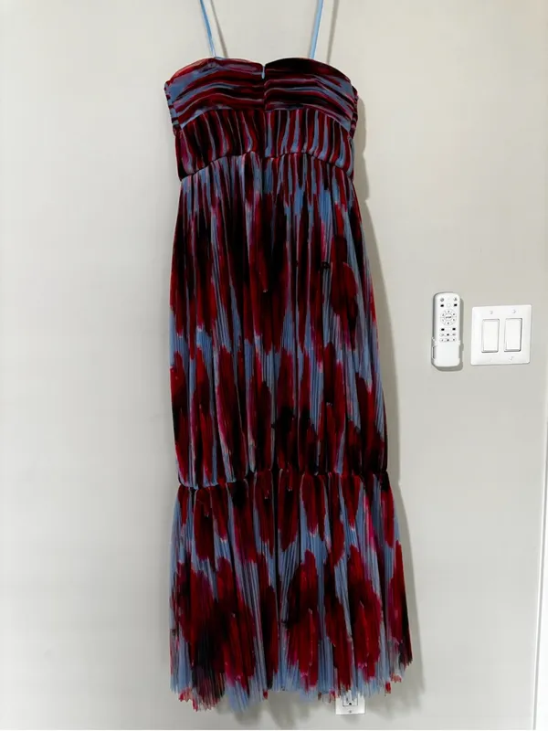 Hutch Micah Gown Red Size 2 - Image 6