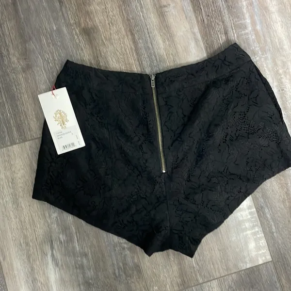 The Jetset Diaries Emperor Lace Shorts NEW - Image 7