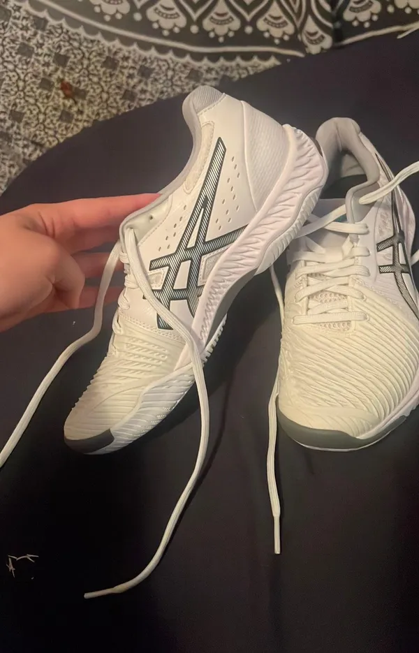 ASICS Volleyball / Court Shoes - Image 4
