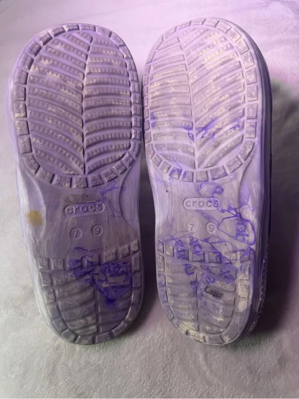 CROCS Kids Marbled Lavender Slide Sandal - Image 7