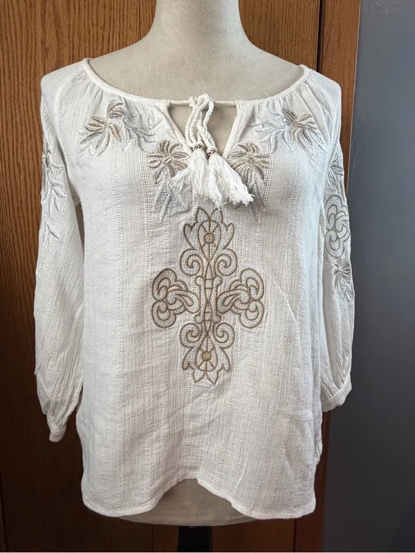 Kye Mi White Embroidered Cotton Peasant Blouse Tassel Top Size Small - Image 4