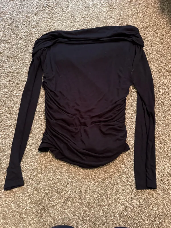 Abercrombie Off-The-Shoulder Long Sleeve Top - Image 3