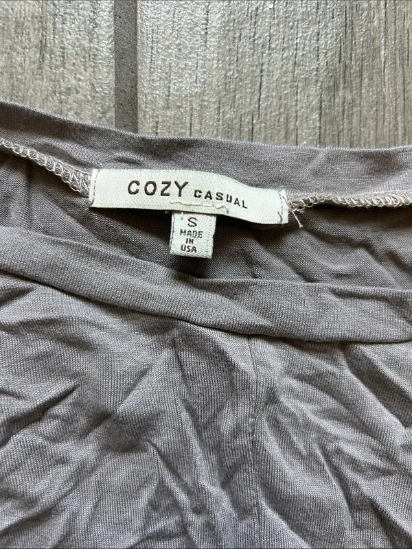 Cozy Casual Light Gray Long Sleeve Twist-Front Top - Image 2