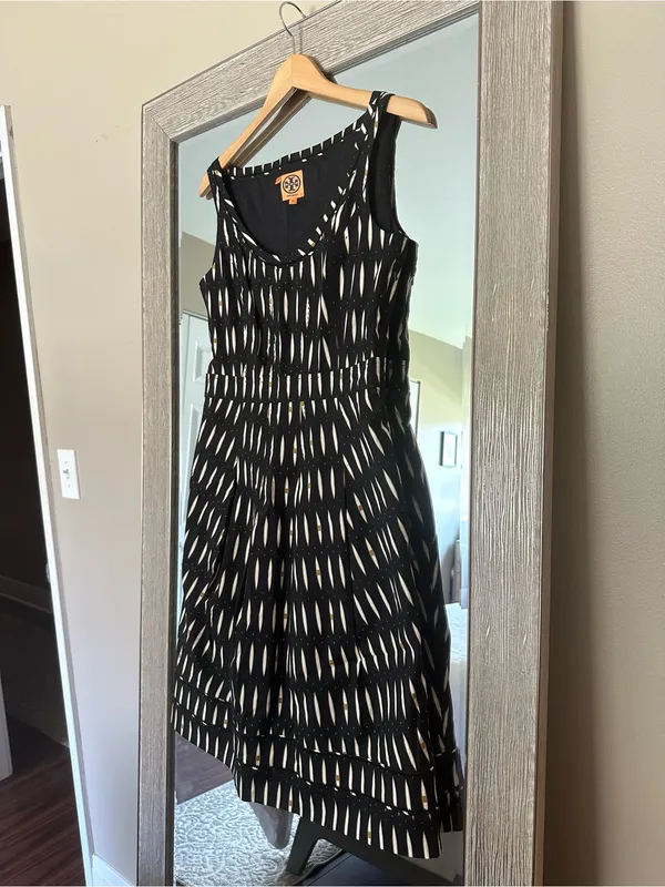 Tory Burch White And Black Patterned Sleeveless Midi Dress Size 6 Medium - Image 3