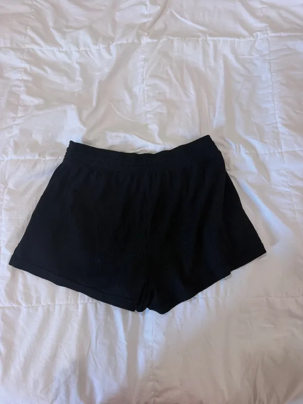 Gilly Hicks shorts - Image 2