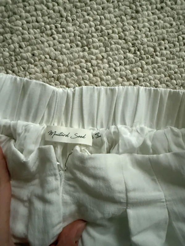 Mustard Seed Shorts High-Waisted White Flowy - Image 4