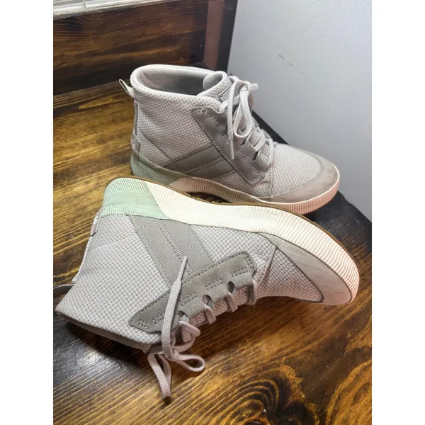 Sorel Gray Boots Size 6.5‎ - Image 4