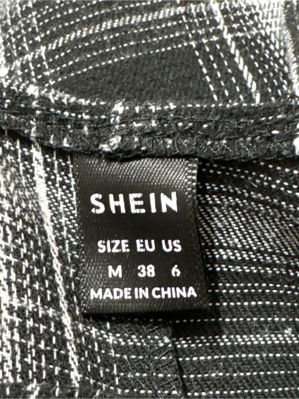 SHEIN Plaid Overall Jumpsuit M Black/White EUC - Image 4