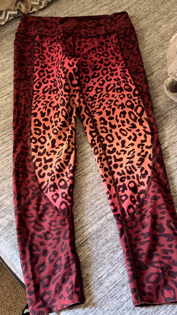 Victorias Secret Leopard Print Leggings Large High Waist Full Length - Image 5