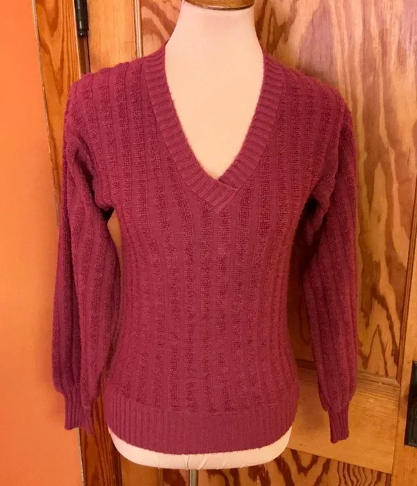 Vintage 70s v neck sweater - Image 3