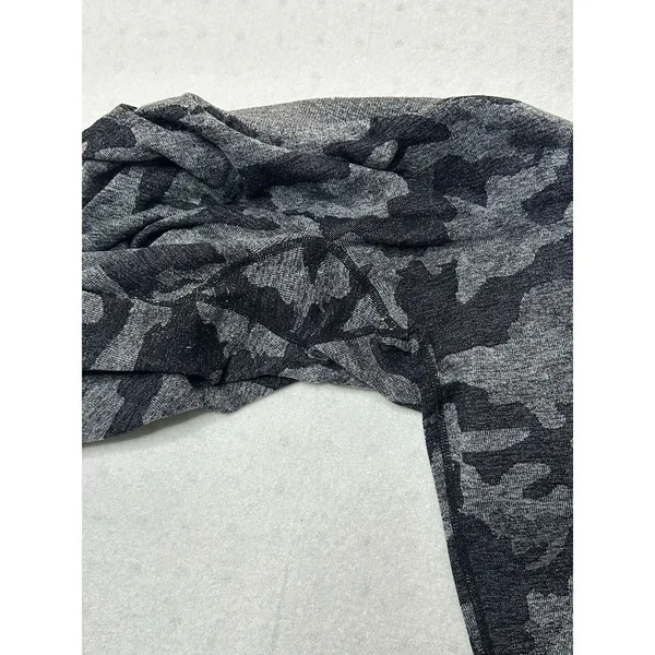 NVGTN Camo Seamless Leggings – Gray/Black – Size M - Image 6