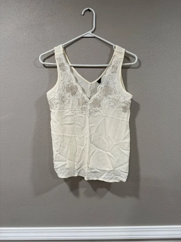 Buckle NWT Daytrip Embroidered Floral Tank - Image 3