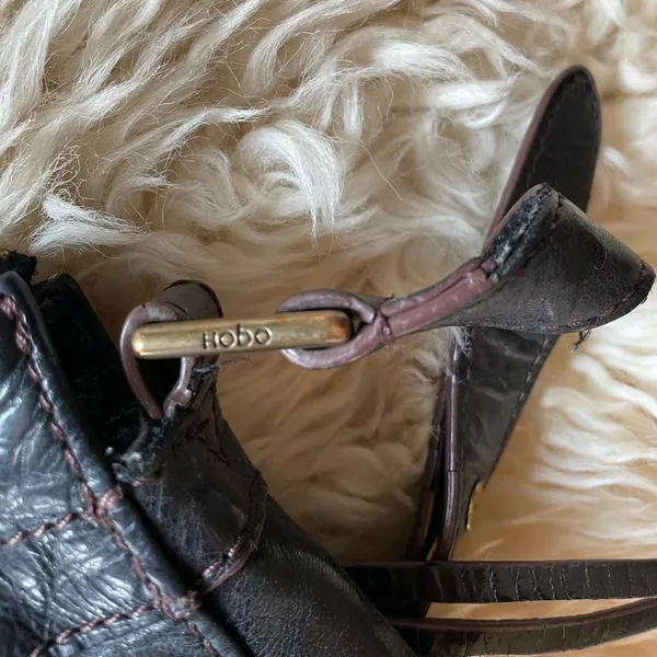 Hobo International Tobey Crossbody bag glazed leather. - Image 7