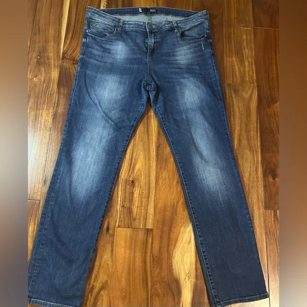 Kut From the Kloth Catherine Boyfriend Jeans - Image 3