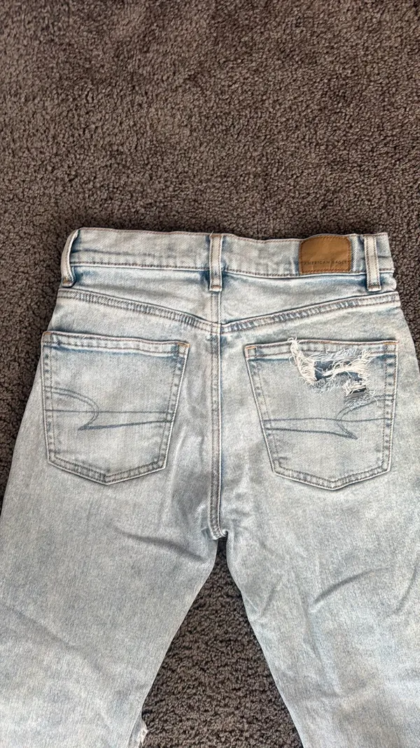 American Eagle Jeans - Image 3
