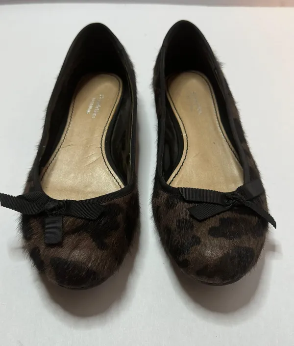 Ganauche Leopard Flats Size 9M - Image 2