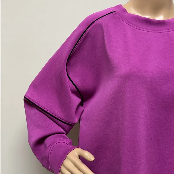 NWOT all in motion Purple Cropped Sweatshirt with Black Piping Accents size XXL - Image 5