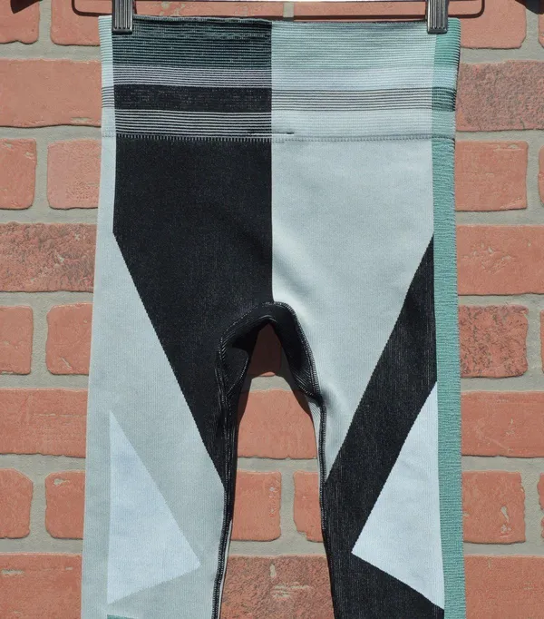 Nike Training Icon Clash seamless sculpt leggings - Image 10
