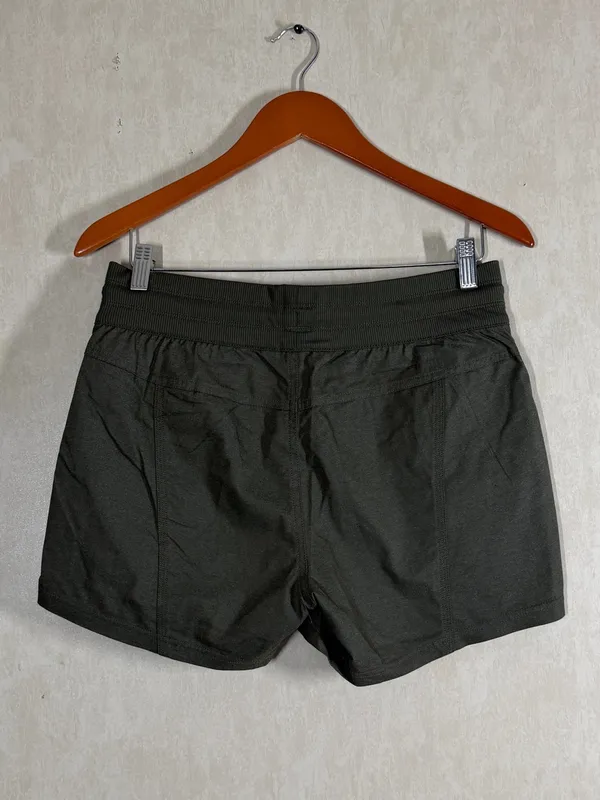 The North Face Women’s Aphrodite Arise Shorts 3.5” Hiking Outdoor in Green M - Image 4