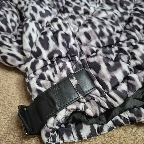 Andrew Snow Leopard Print Puffer Coat Size Large - Image 9