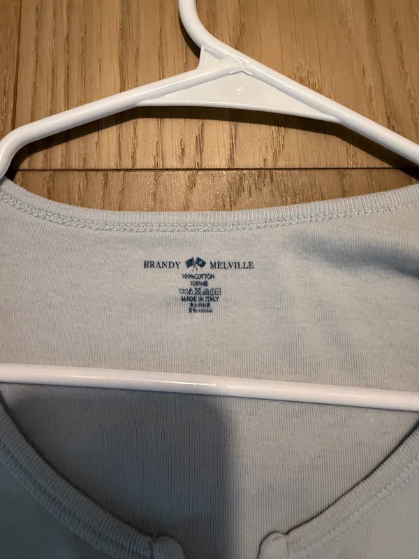 Brandy Melville Short Sleeve Top - Image 2