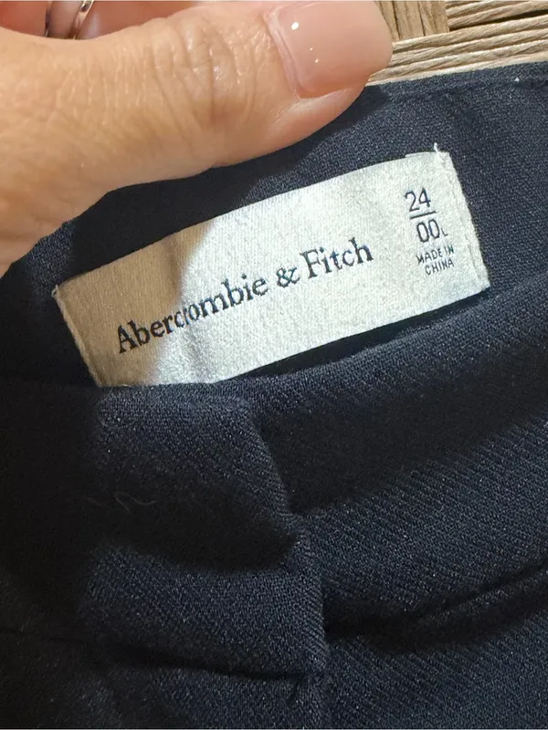 Abercrombie and Fitch Black Wide Slit Leg Trouser Size 24 NWOT - Image 3