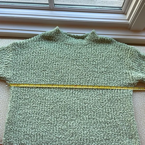 NWOT Green Chunky Knit Mockneck Sweater Size M - Image 8