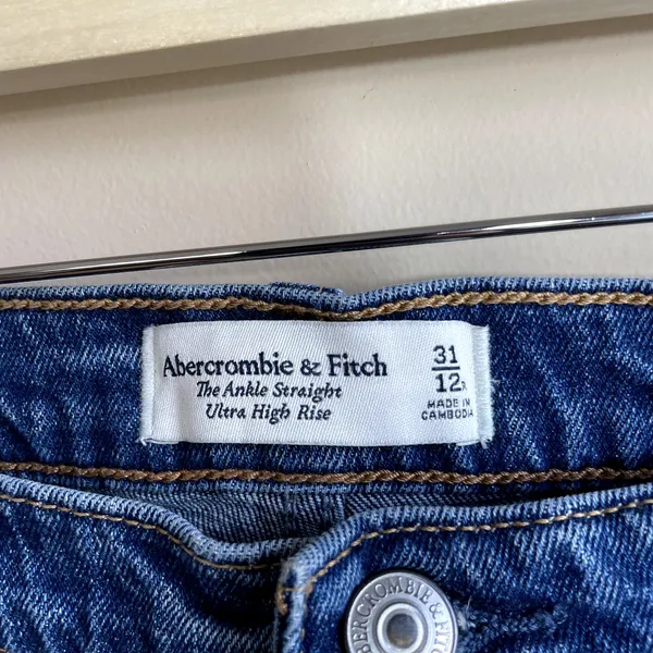 Abercrombie & Fitch the ankle straight ultra high rise blue jeans women's 31‎ - Image 3