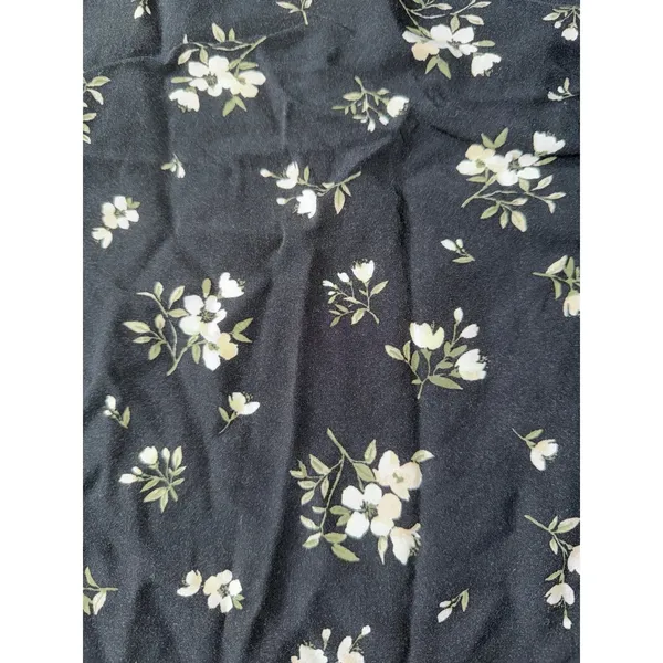 Old Navy Women's Luxe Black White Floral Swing‎ Tank Size XS - Image 7